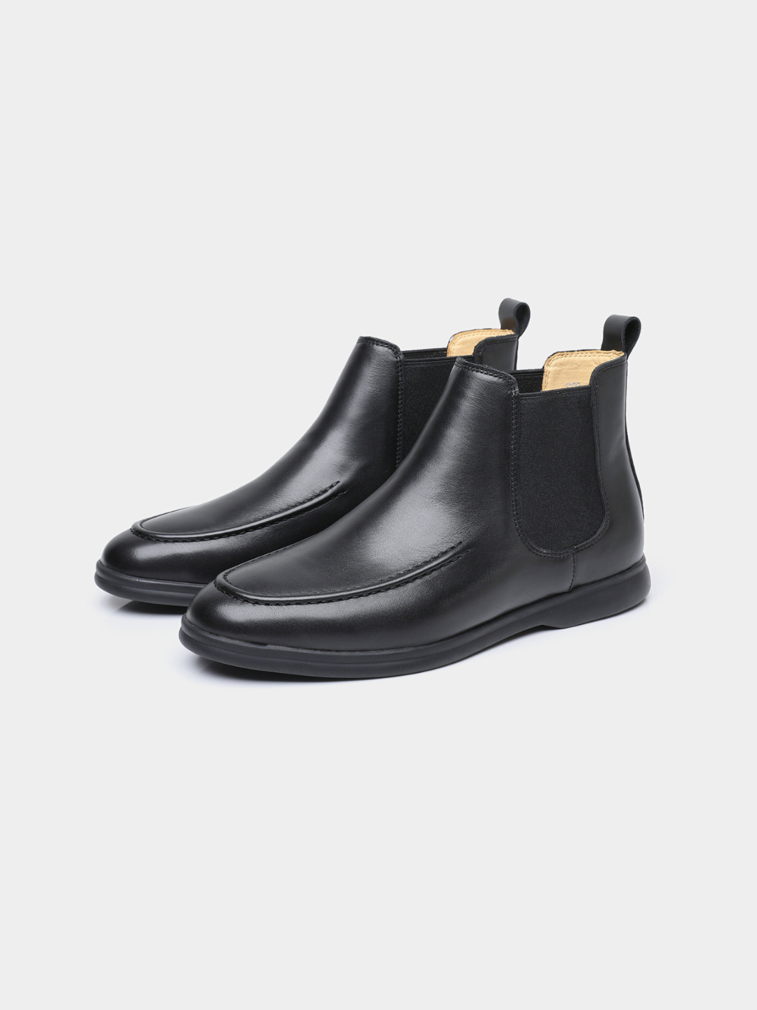 Men’s Chelsea Boots with Elastic Side Panels