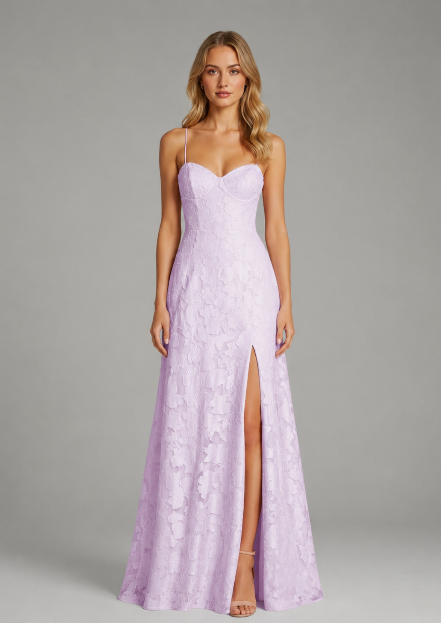 Women’s Lace Maxi Dress with Sweetheart Neckline
