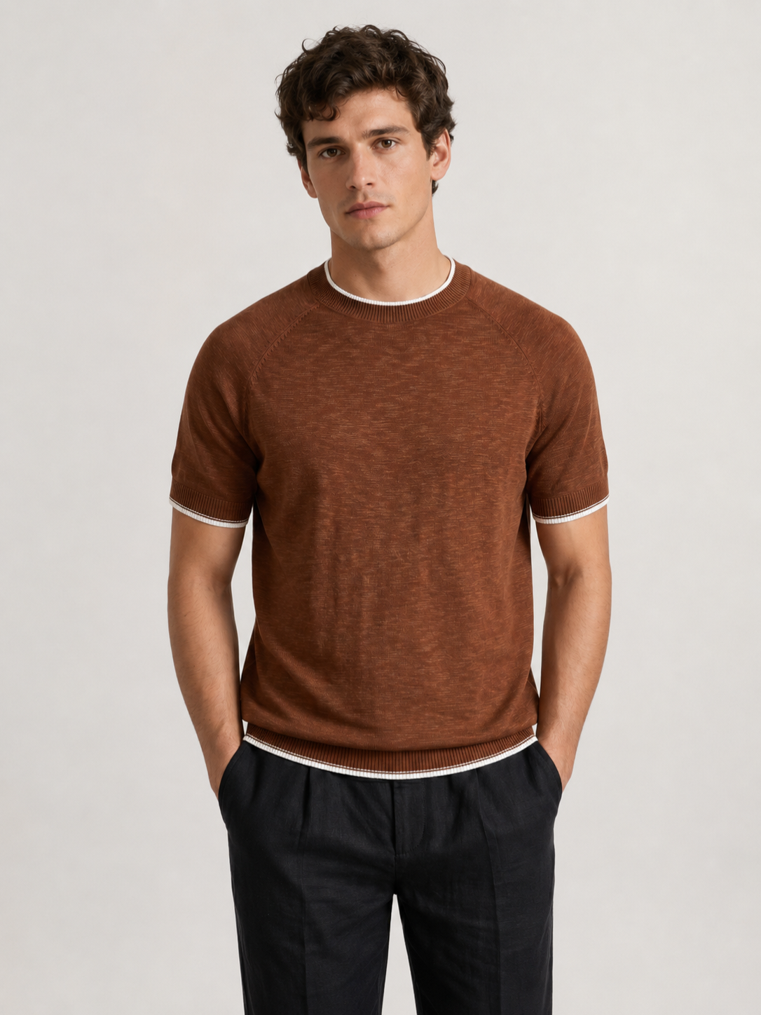 Men’s Contrast Trim T-Shirt with Ribbed Hem