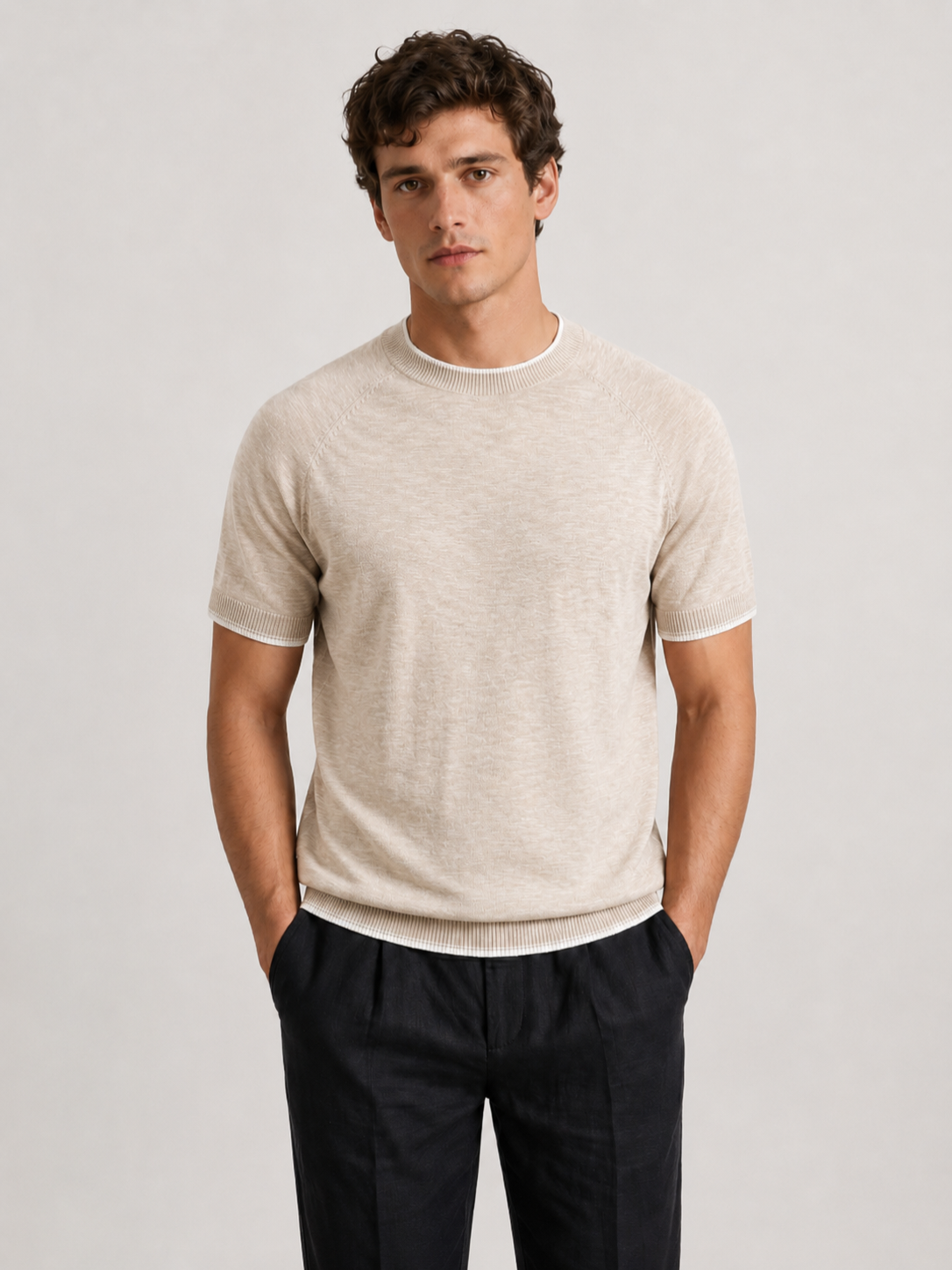 Men’s Contrast Trim T-Shirt with Ribbed Hem