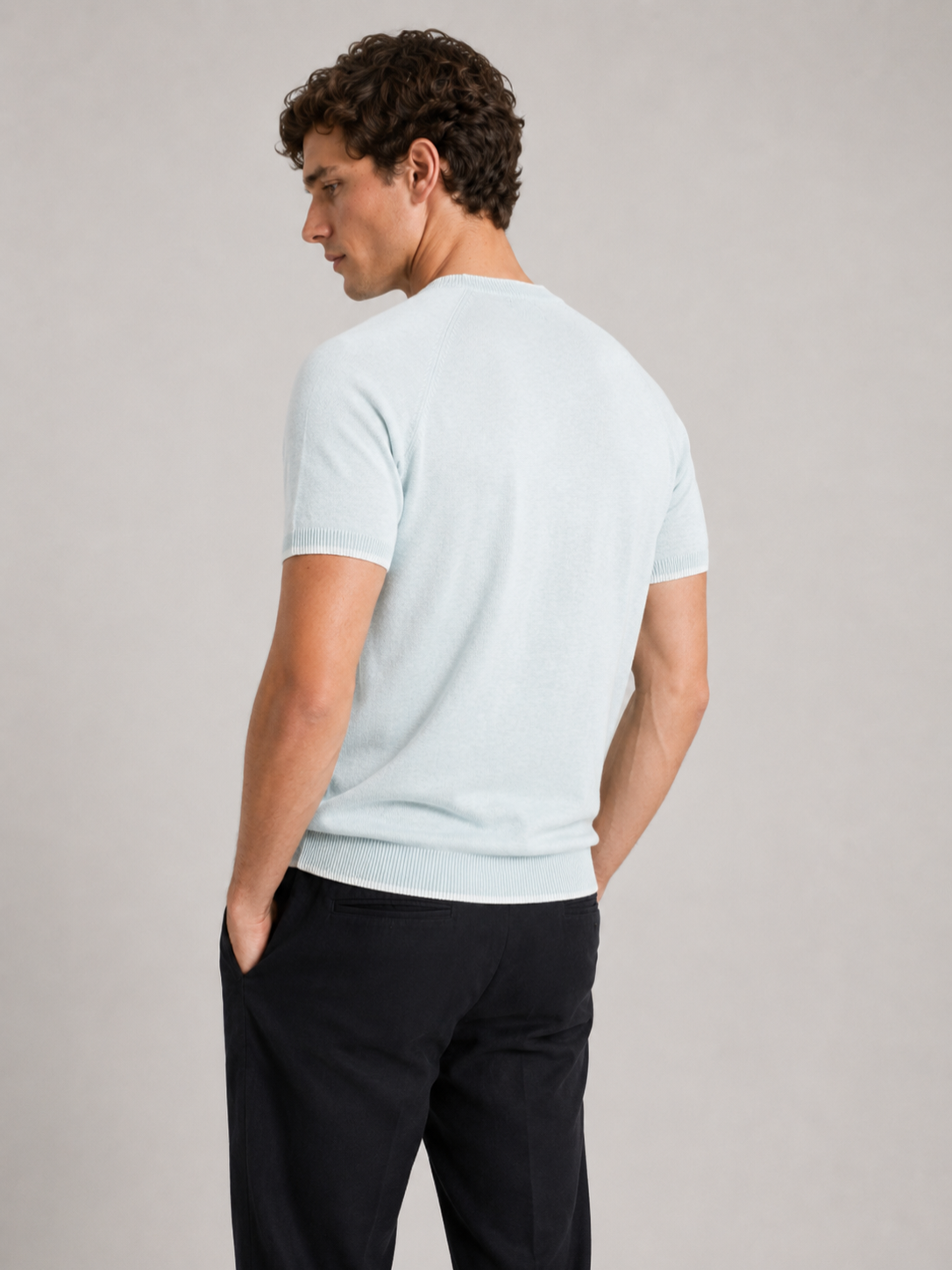 Men’s Contrast Trim T-Shirt with Ribbed Hem
