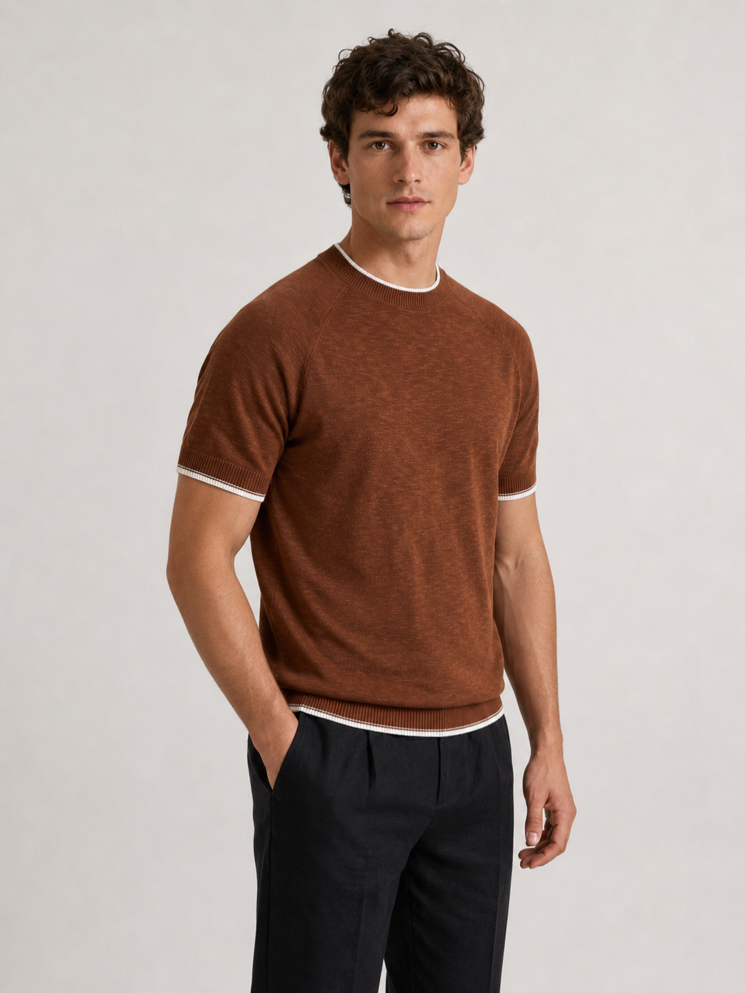 Men’s Contrast Trim T-Shirt with Ribbed Hem