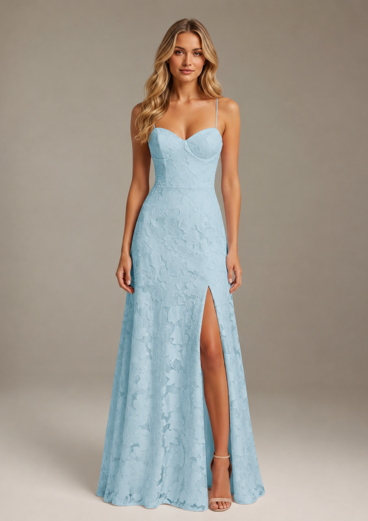 Women’s Lace Maxi Dress with Sweetheart Neckline