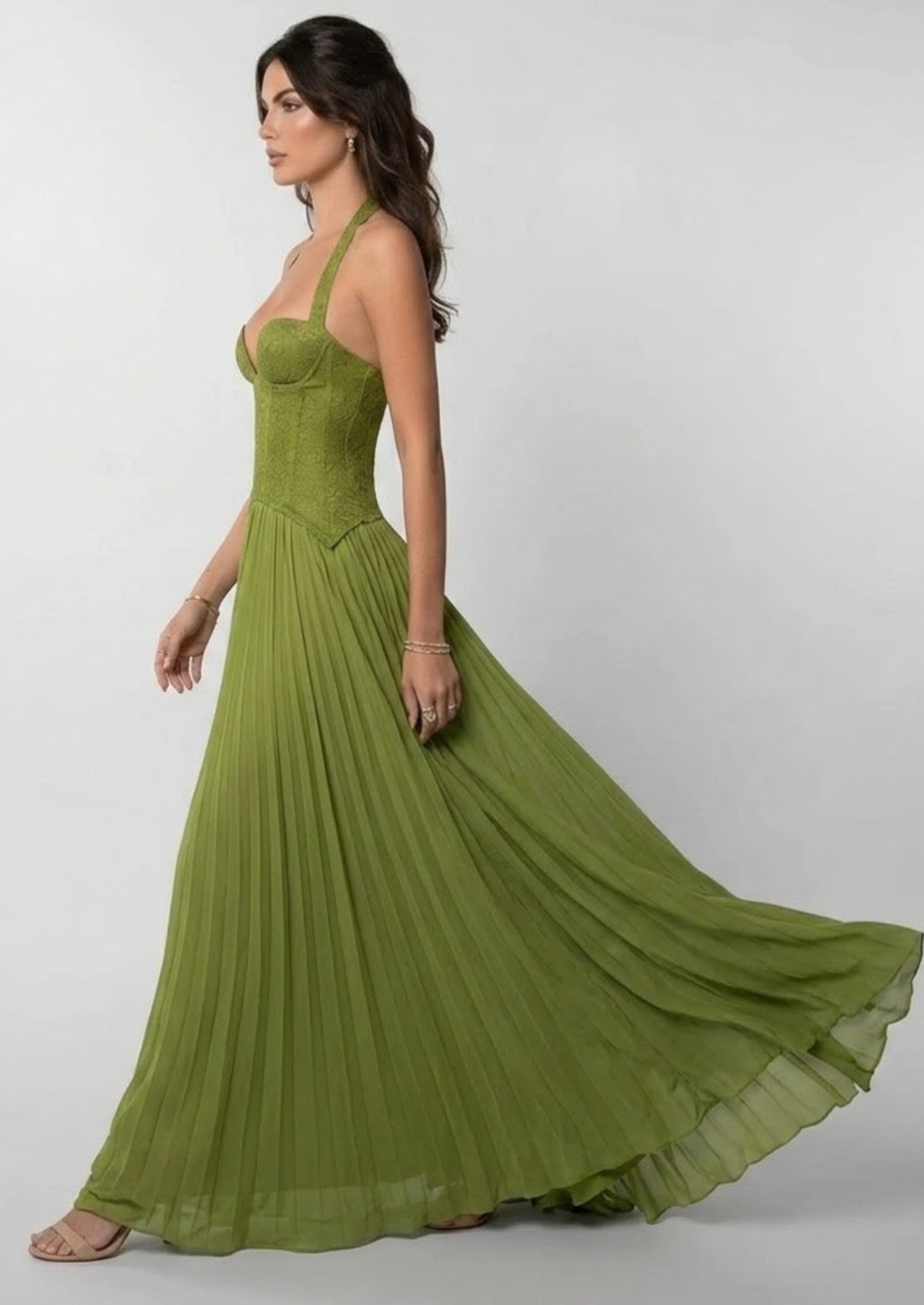 Women’s Maxi Dress with Spaghetti Straps and Pleated Skirt
