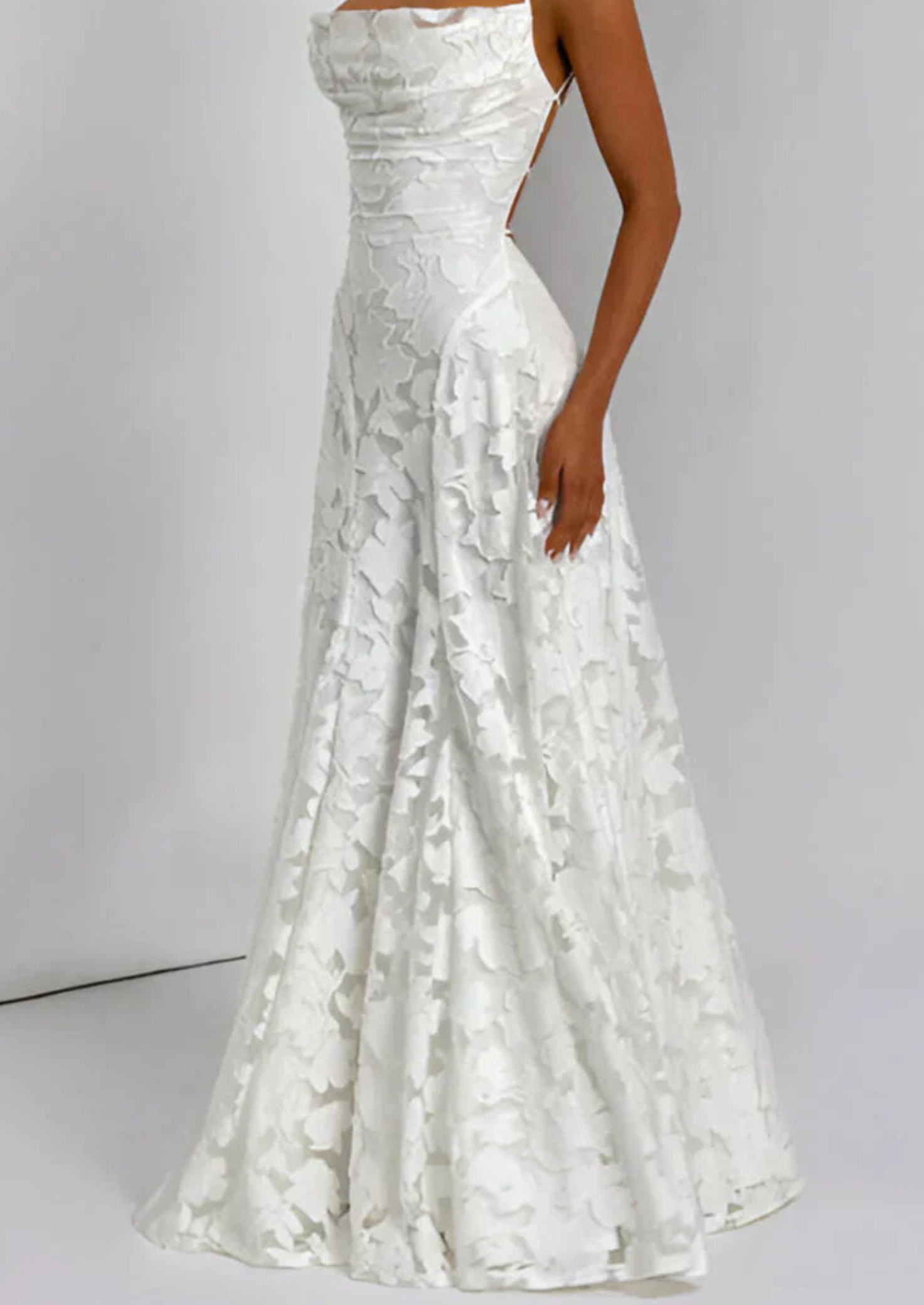 Women’s Strapless Maxi Dress with Fitted Bodice and Flared Skirt